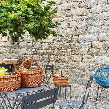 A Bella Scusa 3* Bastelica